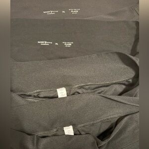 Lot of Old Navy size Xl pants (4 pairs total) Black